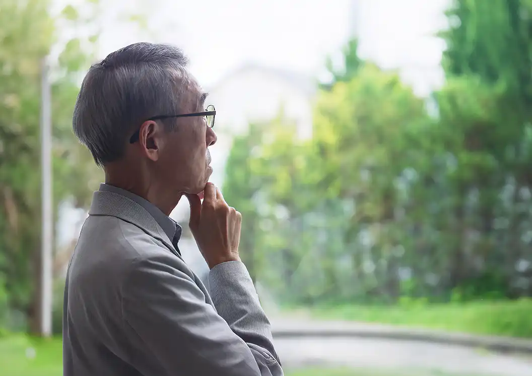 「青森の企業文化や商習慣に不安がある」という悩みのイメージ図