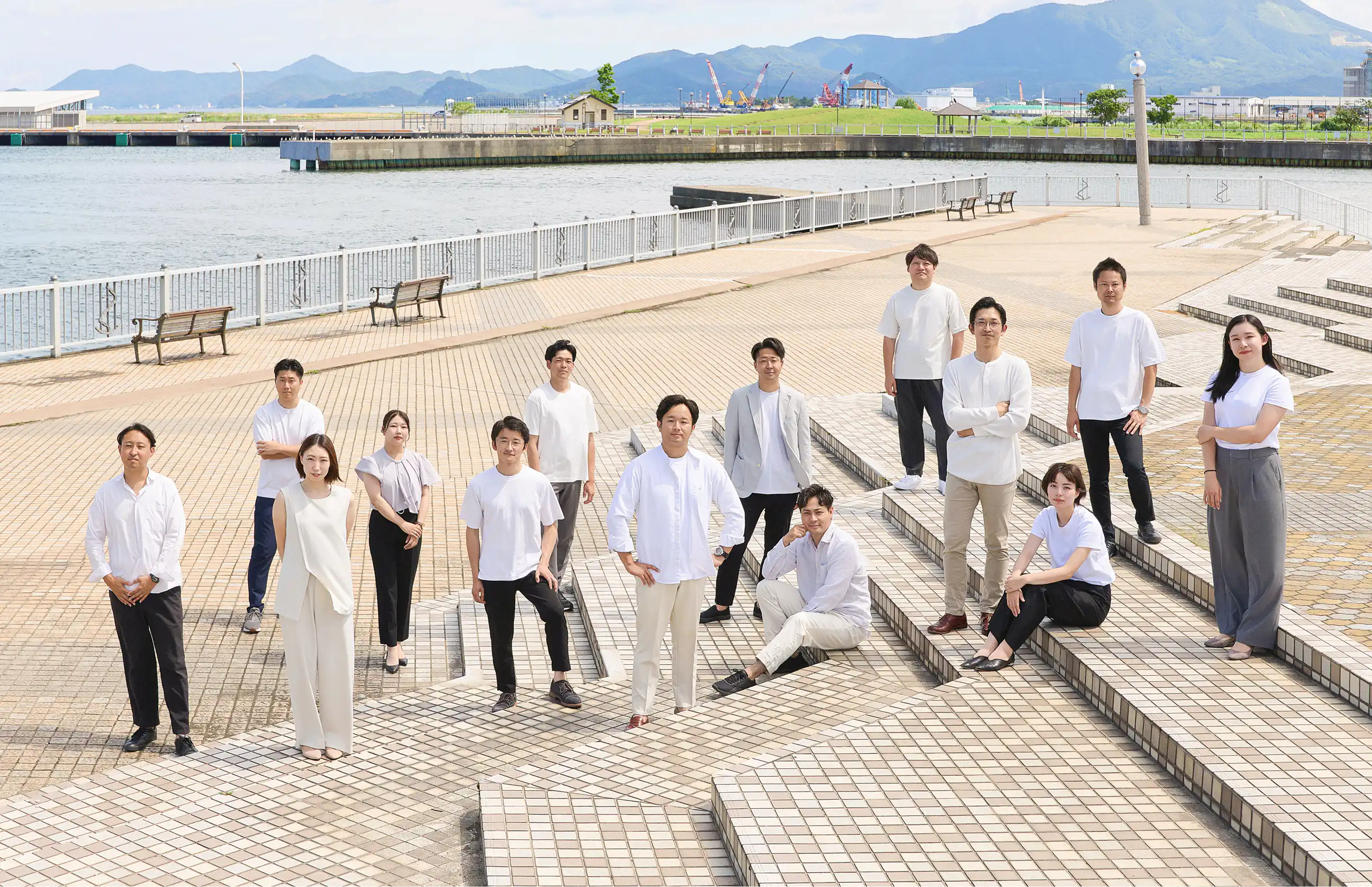 あおもり創生パートナーズの集合写真